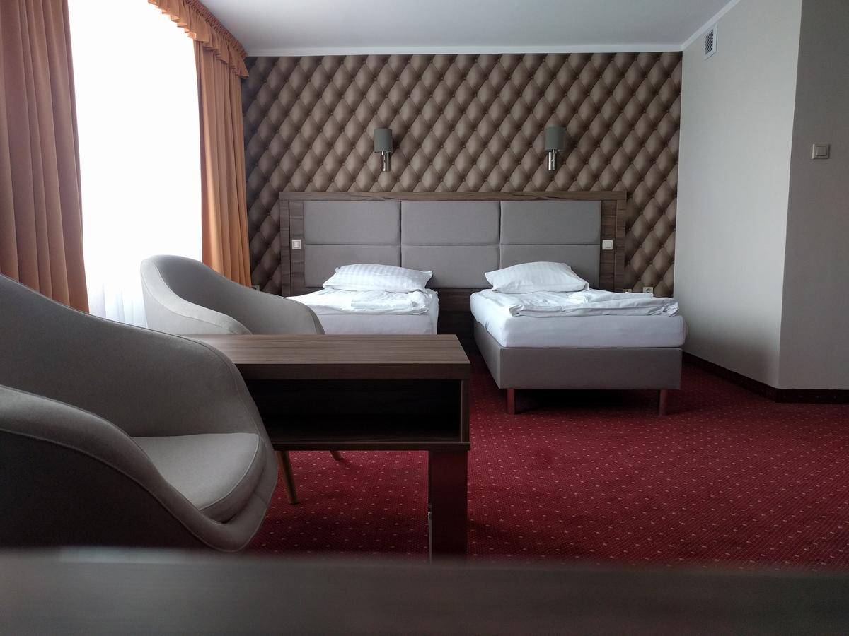 Hotel Restauracja Cukropol Gostyń Eksteriør bilde